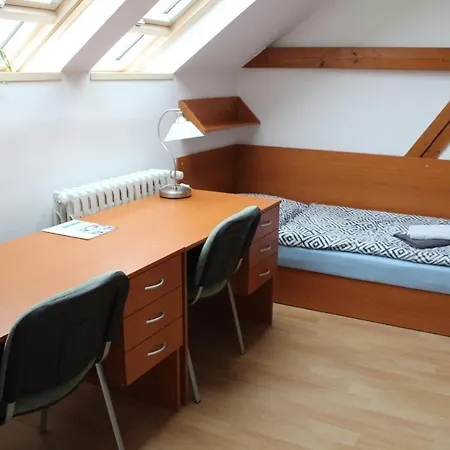 Na Spejcharu, Zelevcice * Сланы