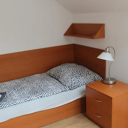 Проживание в семье Na Spejcharu, Zelevcice *