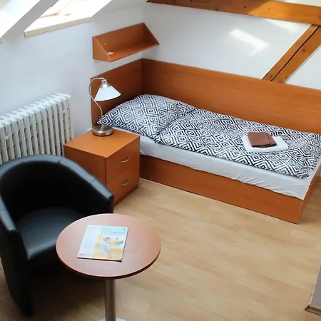 Na Spejcharu, Zelevcice * Slaný