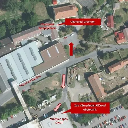 Na Spejcharu, Zelevcice منزل للإقامة Slaný