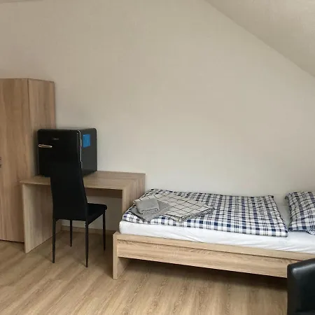 Na Spejcharu, Zelevcice Проживание в семье *